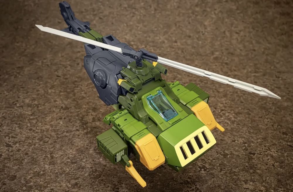 Ocular Max Saltus  action figure collectible - Main Image 3