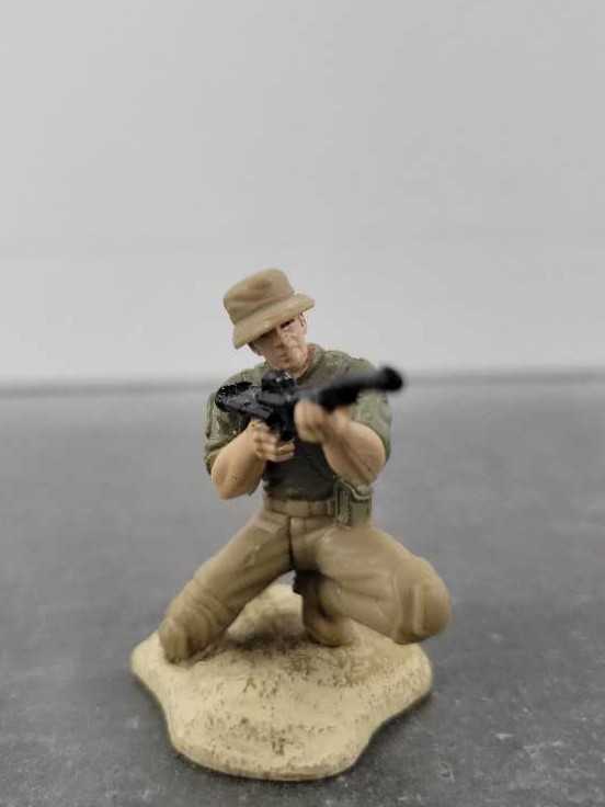 Sergeant Donnelly With Sergeant Epps, Jorge Figueroa And Scorponok Desert Attack Screen Battles - Hasbro (Movie) action figure collectible - Main Image 2