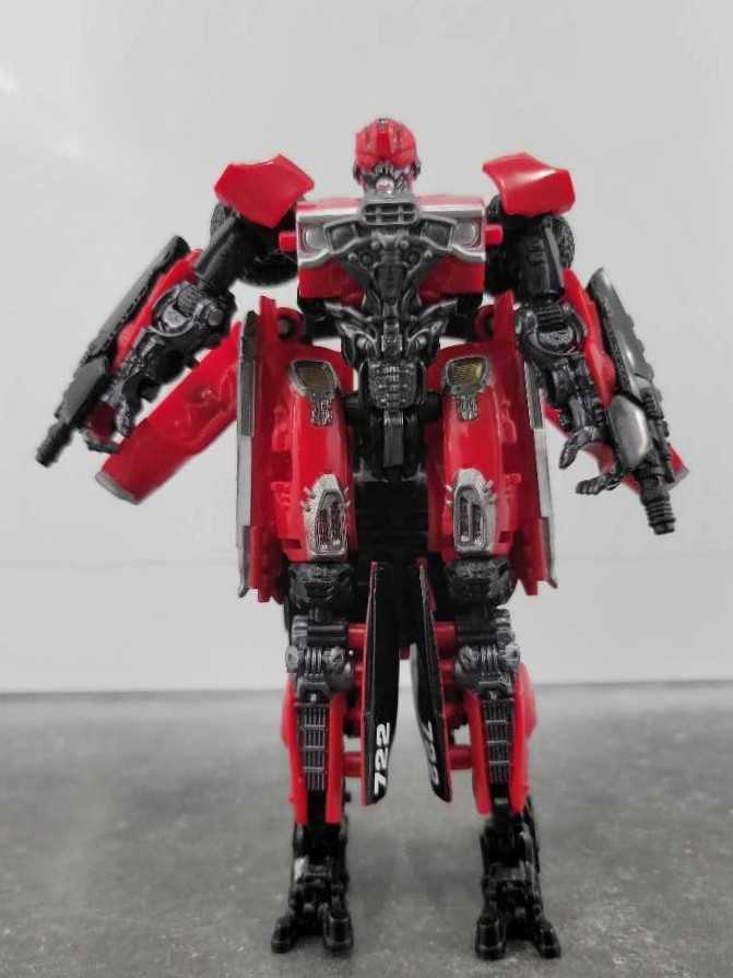 40 Shatter Robot Mode - Hasbro (Studio Series) action figure collectible - Main Image 2