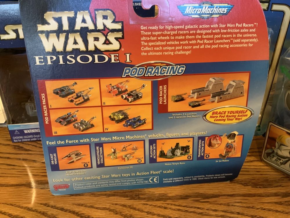 Micro Machines Episode I Pod Racer Pack  (Micromachines: Star Wars) action figure collectible [Barcode 047246665341] - Main Image 2