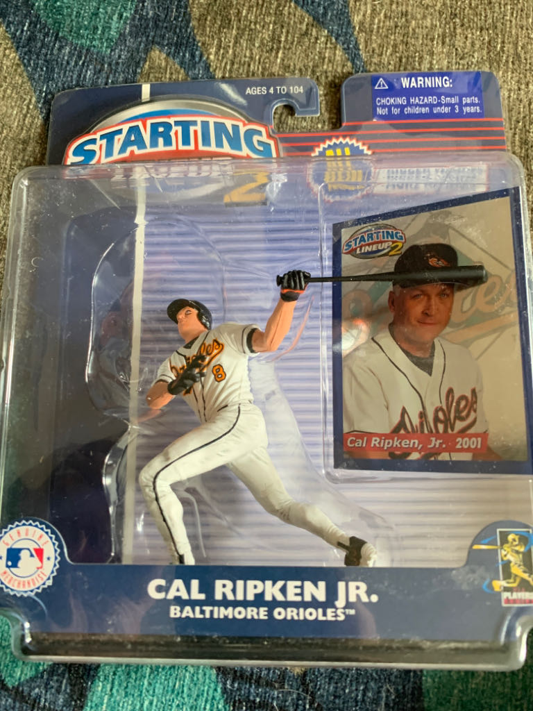 Cal Ripken Jr. - Hasbo / Kenner (Baseball) action figure collectible [Barcode 076930734421] - Main Image 1