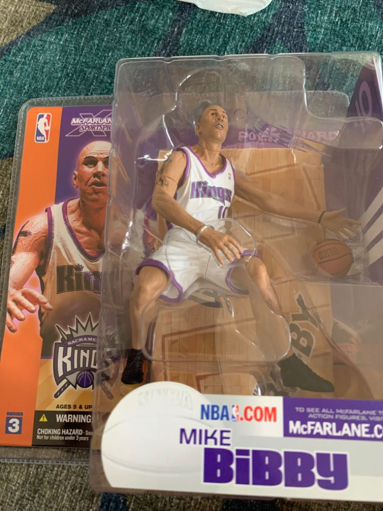 Exclusive Premier Dukes Of Hazzard Daisy Duke Doll Limited Edition Collector Series