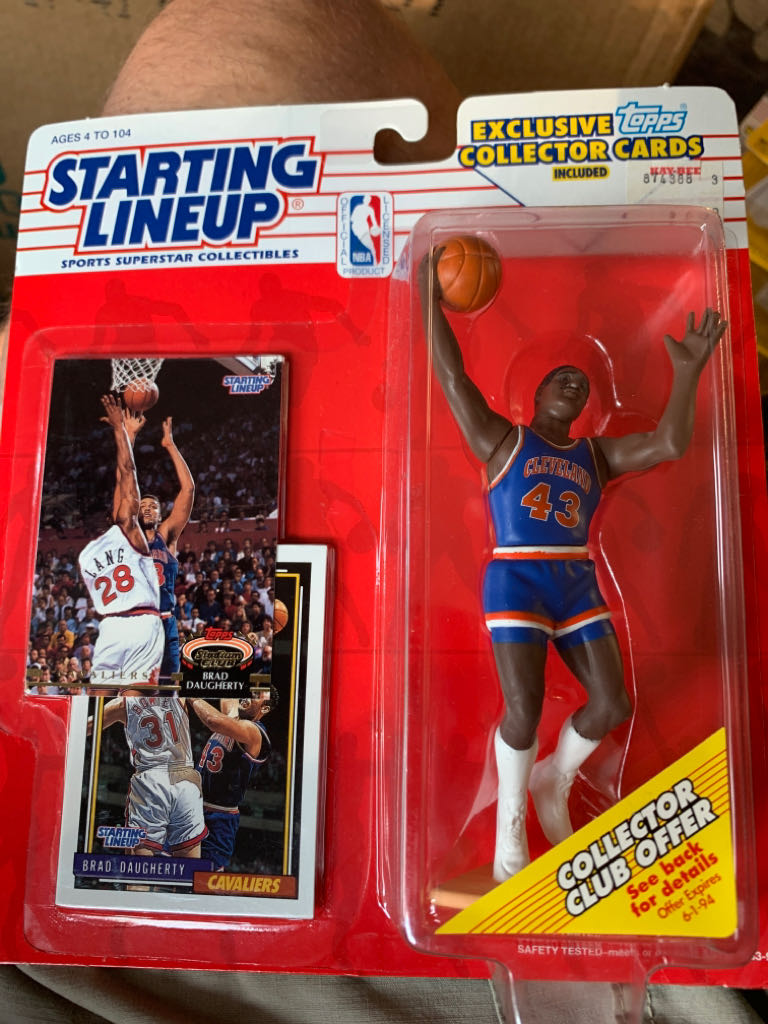 Brad Daugherty - Hasbo / Kenner (Basketball) action figure collectible [Barcode 076281681504] - Main Image 1