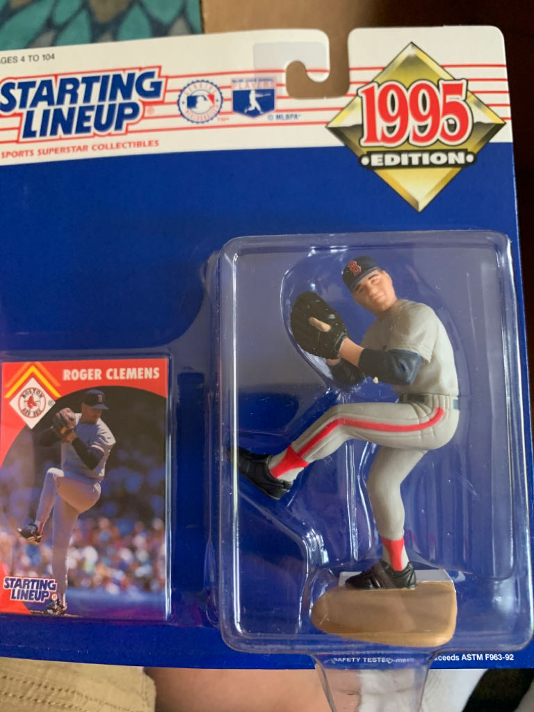 Playmates Teenage Mutant Ninja Turtles Ninja Elite Series: Leo In Disguise 