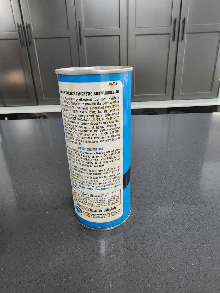 Union Carbide Synthetic Snowball Oil (130)  action figure collectible - Main Image 2