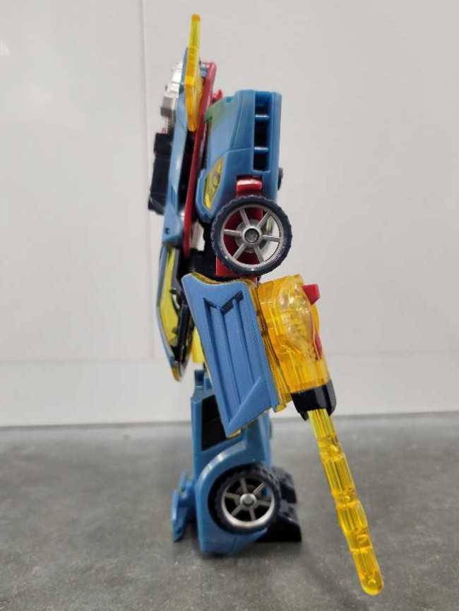 Hot Shot - Hasbro (Cybertron) action figure collectible - Main Image 3