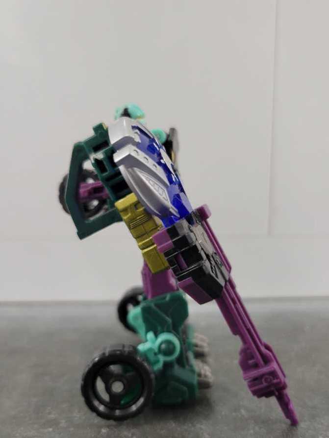 Hardtop - Hasbro (Cybertron) action figure collectible - Main Image 3