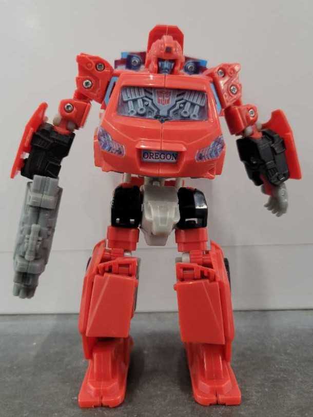 Ironhide Robot Mode - Hasbro (Universe 2.0) action figure collectible - Main Image 2