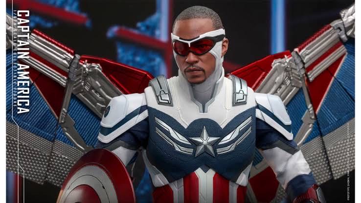 Captain America (Sam Wilson) - Hot Toys (The Falcon and the Winter Soldier) action figure collectible - Main Image 4