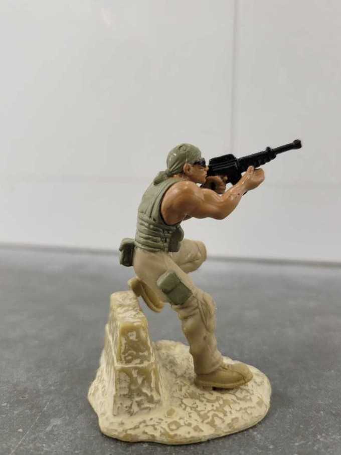 Jorge Figueroa With Sergeant Epps, Sergeant Donnelly And Scorponok Desert Attack Screen Battles - Hasbro (Movie) action figure collectible - Main Image 3