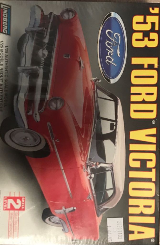 Ford Victoria ‘53 - Lindberg (Classic Car) action figure collectible - Main Image 1