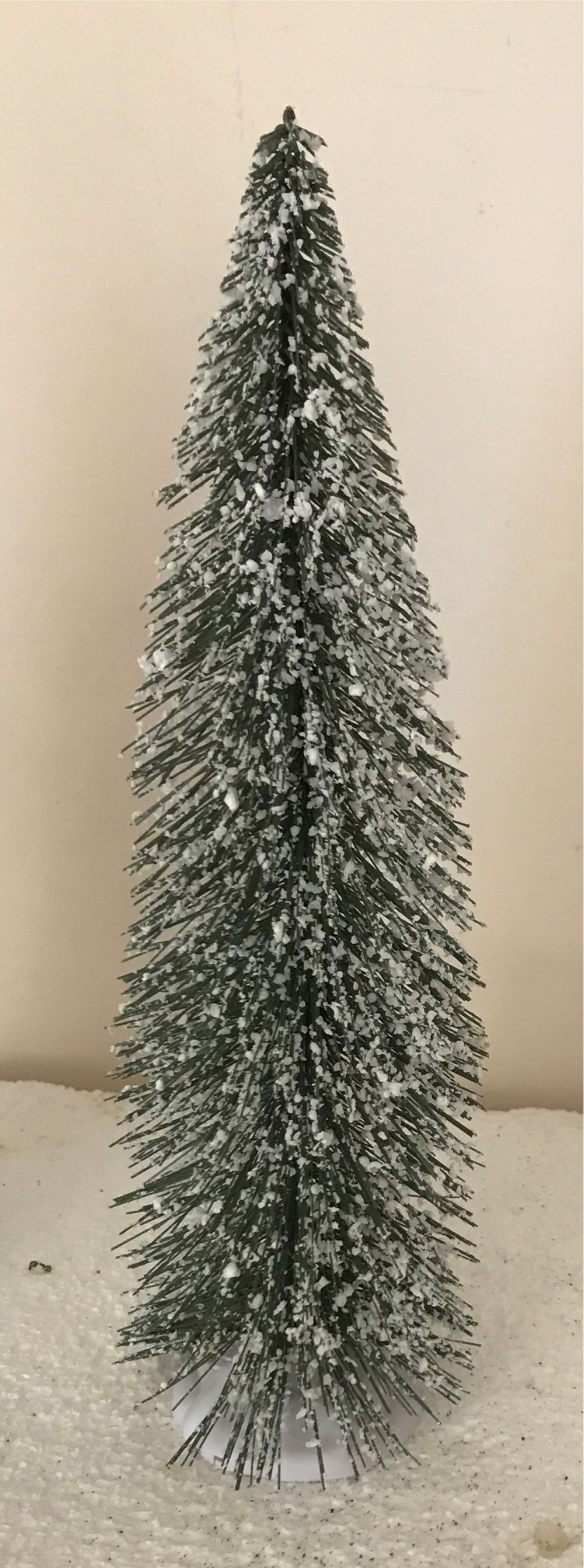 Resurrection of Monstress Howling Wolfinica Action Figure