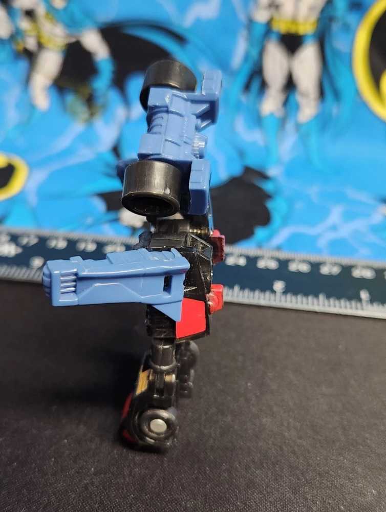 Checkpoint VS Sunstorm - Hasbro (Cybertron) action figure collectible - Main Image 2