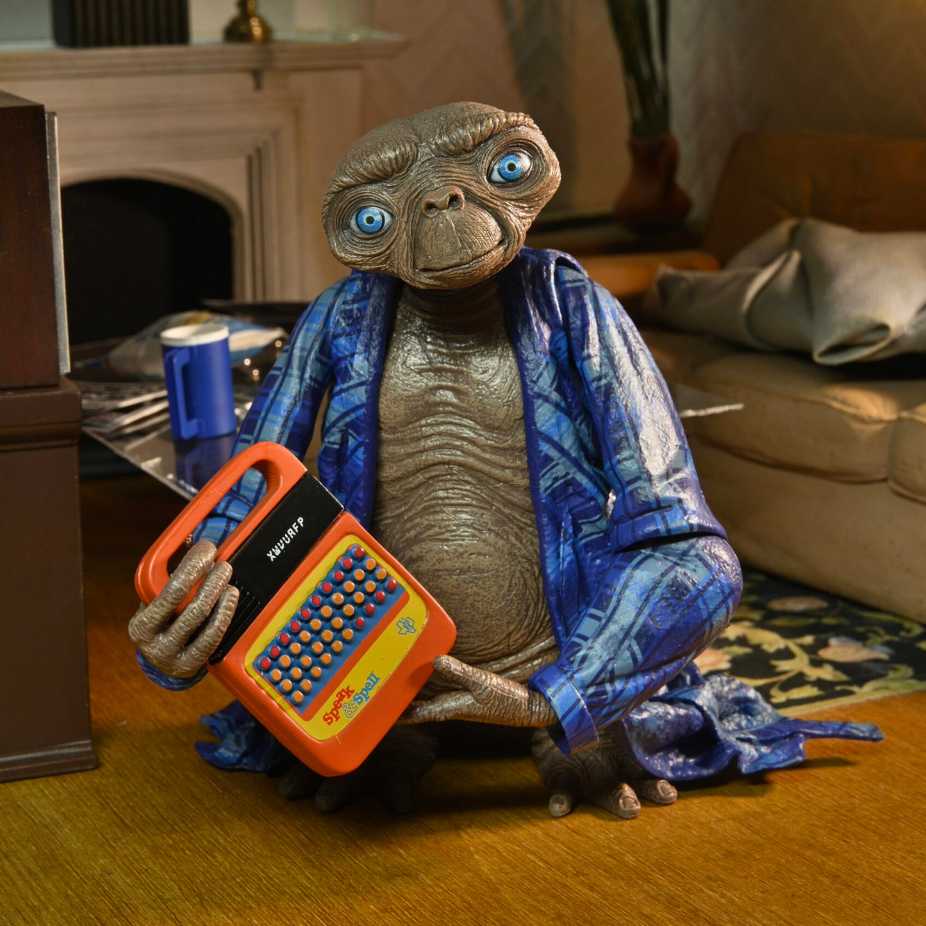 E.T.: Ultimate Telepathic E.T. - Neca (E.T.) action figure collectible [Barcode 634482550786] - Main Image 3