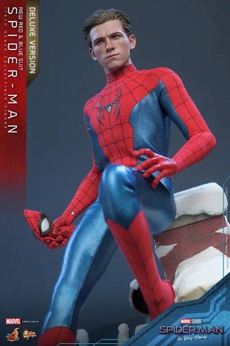 Spider-Man - Hot Toys (Spider-Man: No Way Home) action figure collectible - Main Image 3