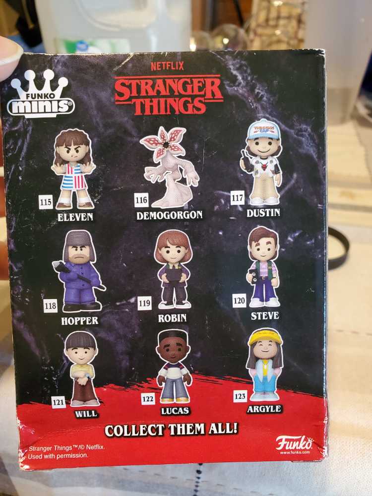 *Funko Minis Stranger Things Hopper   action figure collectible - Main Image 2