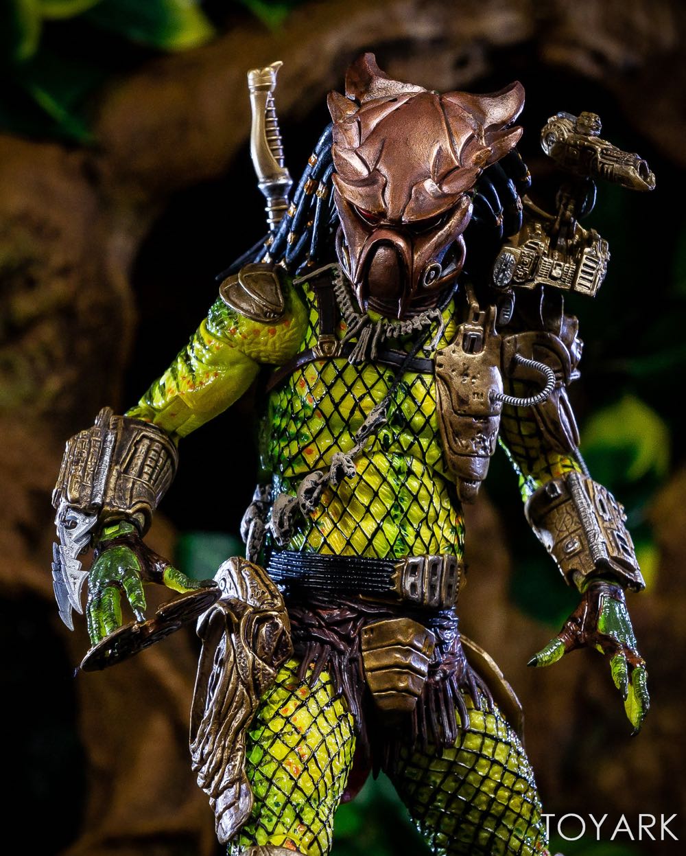 Golden Angel Predator - Neca (Predator) action figure collectible - Main Image 3