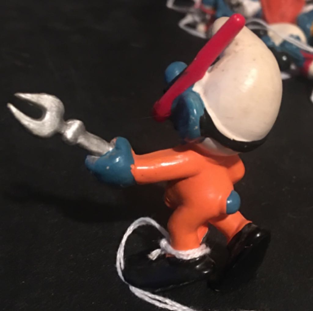 Smurfs: Frogman Smurf  action figure collectible - Main Image 2