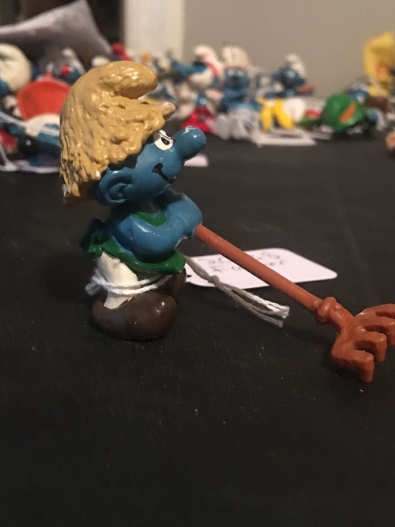 Smurfs: Farmer Smurf  action figure collectible - Main Image 2