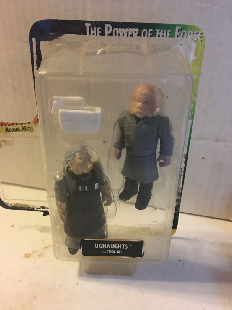 Thinkgeek Star Wars R2-d2 Measuring Cup Set Body Built From 4 Measuring Cups And Detachable Arms Turn Into Nesting Measuring Spoons Unique Kitchen Gadget