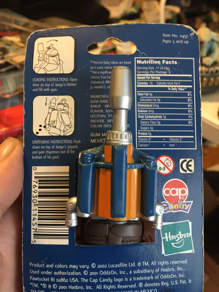 Jango Get Gum Dispenser  action figure collectible [Barcode 076930114575] - Main Image 2