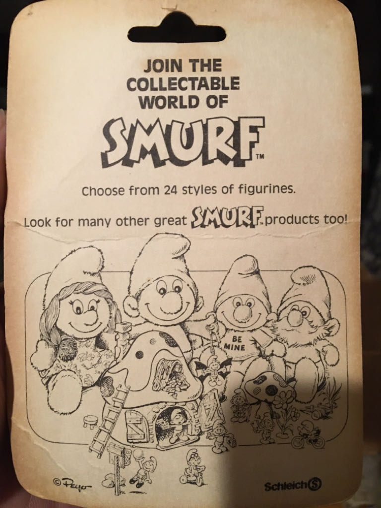Smurf With Flowers And Gift  action figure collectible - Main Image 2