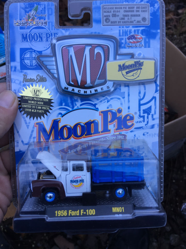 Sin City Hartigan & Nancy Shooter Set