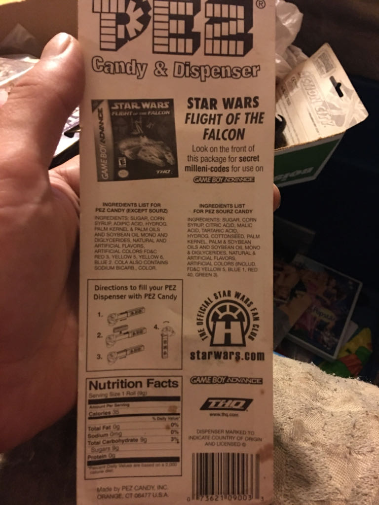 R2-D2 Pez  action figure collectible - Main Image 2