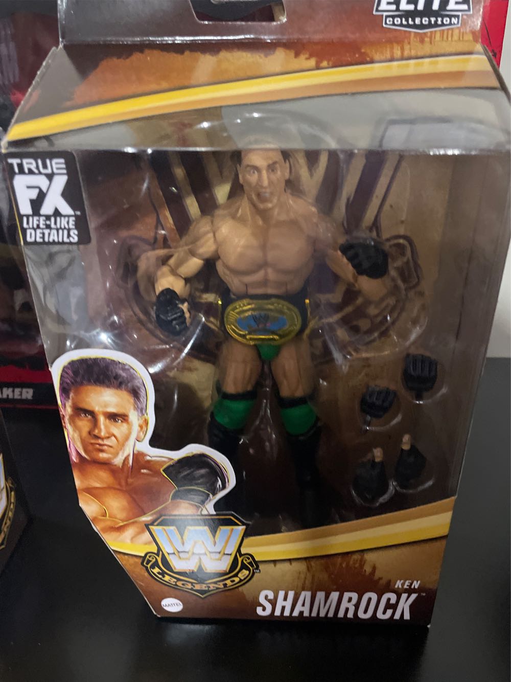 KEN SHAMROCK - Mattel - WWE (WWE Elite Collection - Legends Series 17) action figure collectible [Barcode 194735117260] - Main Image 1