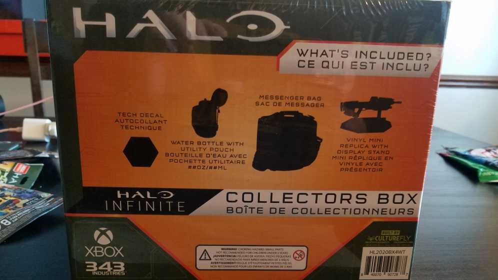 Halo - Collectors Box 3  action figure collectible - Main Image 2