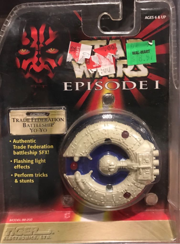 Game- Trade Federation Battleship Yo Yo  (Episode I) action figure collectible [Barcode 050626882023] - Main Image 1
