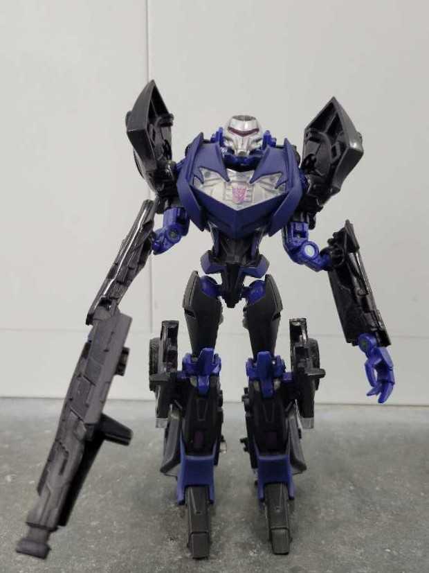 Vehicon 2nd Robot Mode - Hasbro (Prime) action figure collectible - Main Image 2