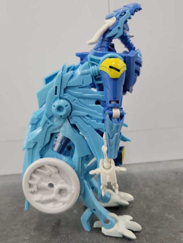 Skystalker Robot Mode - Hasbro (Prime Beast Hunters) action figure collectible - Main Image 3