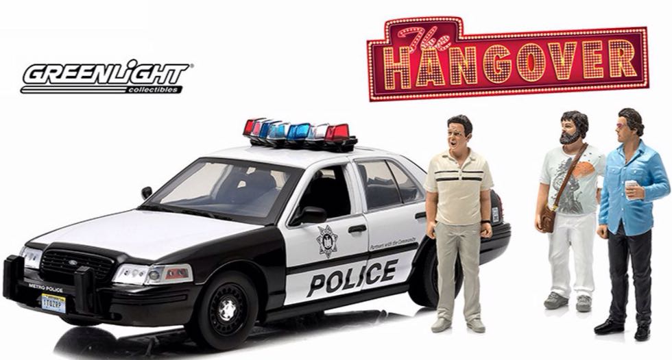 Hangover - Ford Crown Victoria Police Interceptor 1:18, The  (Die Cast Metal) action figure collectible - Main Image 2
