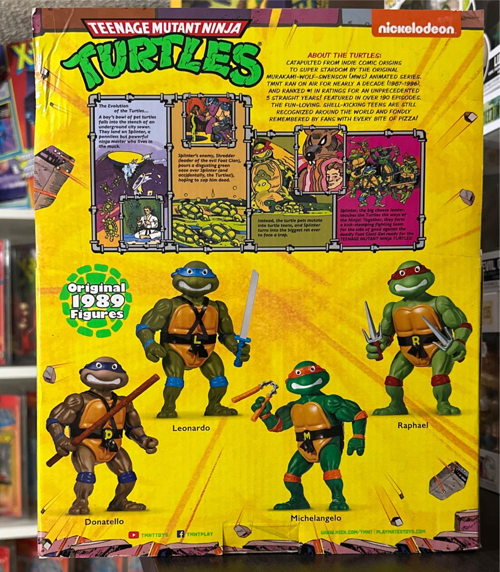 TMNT: Giant Donatello - Playmates (Teenage Mutant Ninja Turtles) action figure collectible [Barcode 043377833970] - Main Image 2