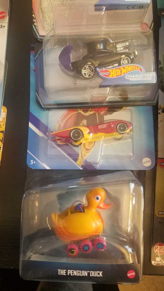 Hot Wheels - DC - Character Cars  action figure collectible - Main Image 3