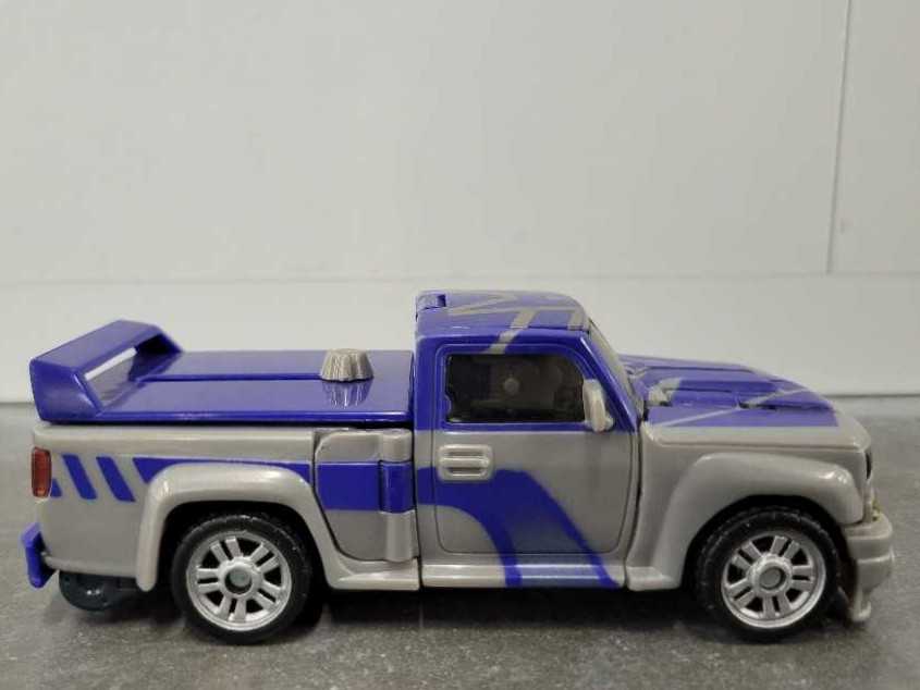 Dropkick Vehicle Mode  - Hasbro (Movie) action figure collectible - Main Image 3