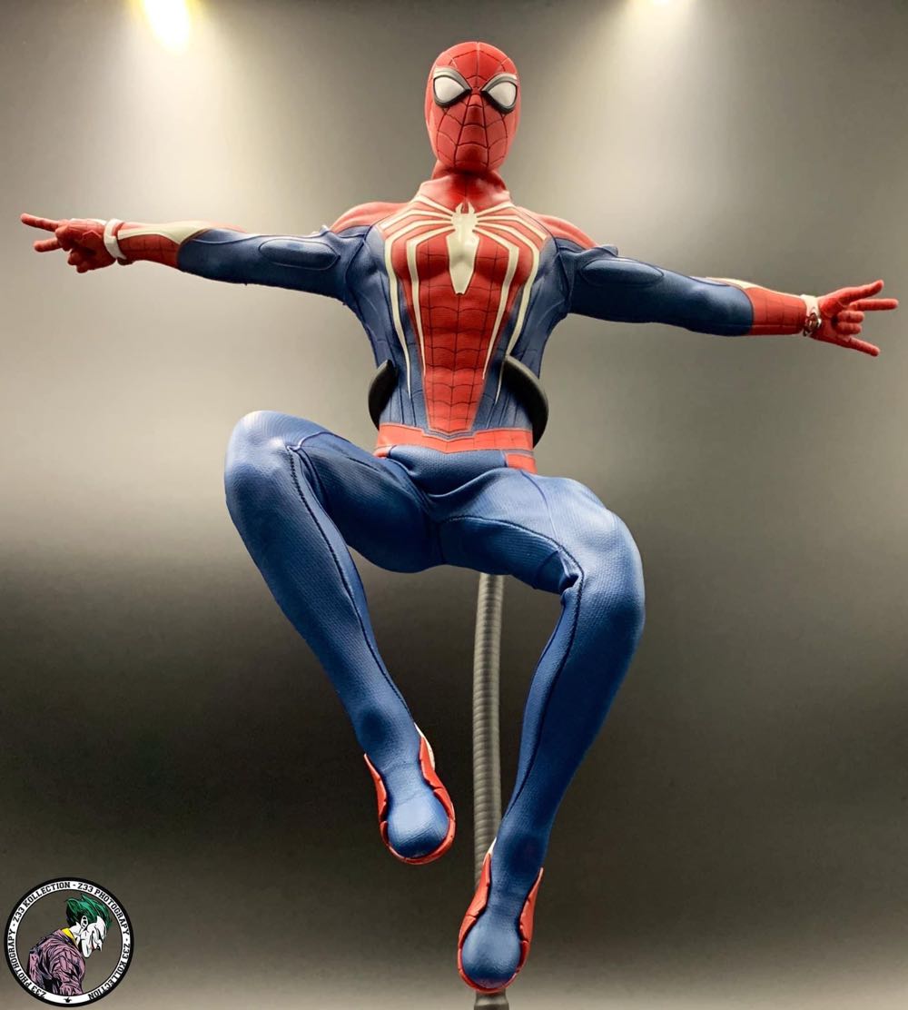 1/6 Hot Toys VGM31: Advanced Suit Spider-Man - Hot Toys (Spider-Man PS Videogame) action figure collectible - Main Image 2