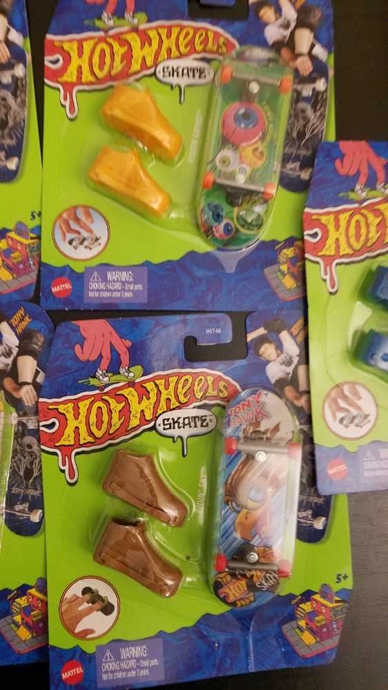 Hot Wheels - Skateboards   action figure collectible - Main Image 3