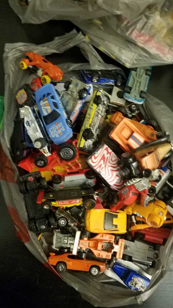 Hot Wheels - Antique Uncarded Cars  action figure collectible - Main Image 2