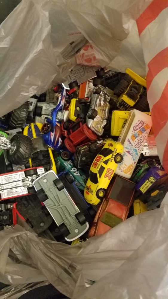 Hot Wheels - Antique Uncarded Cars  action figure collectible - Main Image 3