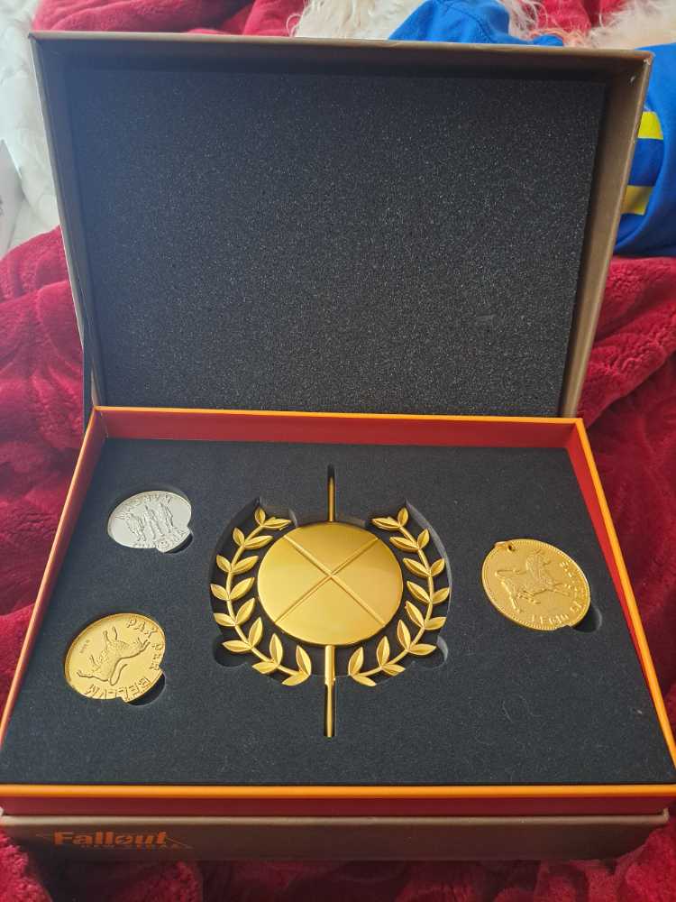 Ceasar’s Favor New Vegas - Fanattik (Fallout New Vegas) action figure collectible [Barcode 5060662467066] - Main Image 4