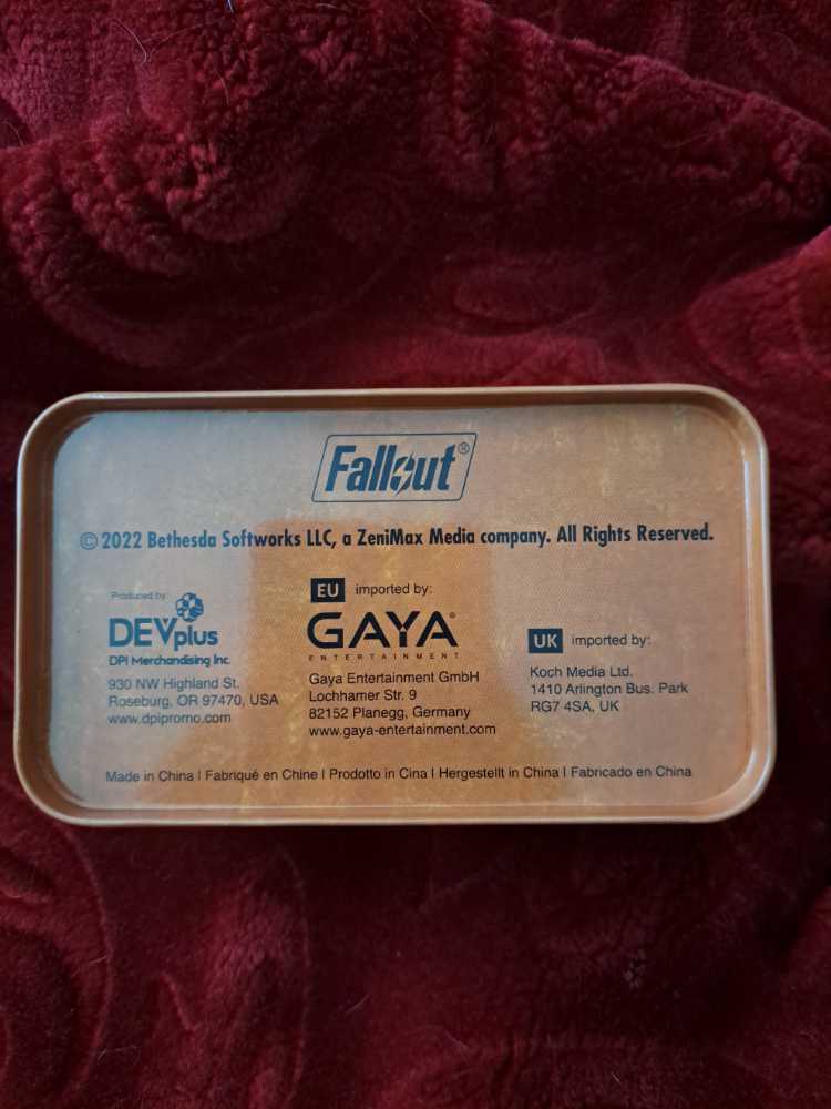 Nuka Cola Quantum Caps (Purple) - Bethesda (Fallout) action figure collectible - Main Image 2