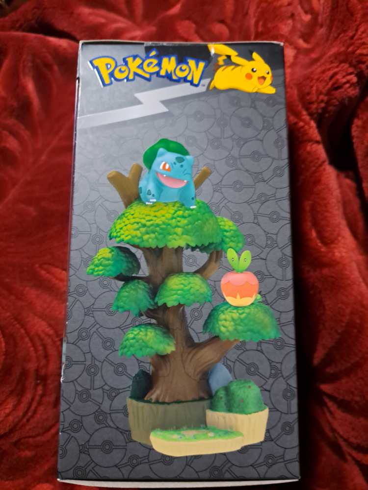 Forest Environment: Bulbasaur And Applin - Jazwares LLC (Pokemon Select) action figure collectible [Barcode 191726434337] - Main Image 2