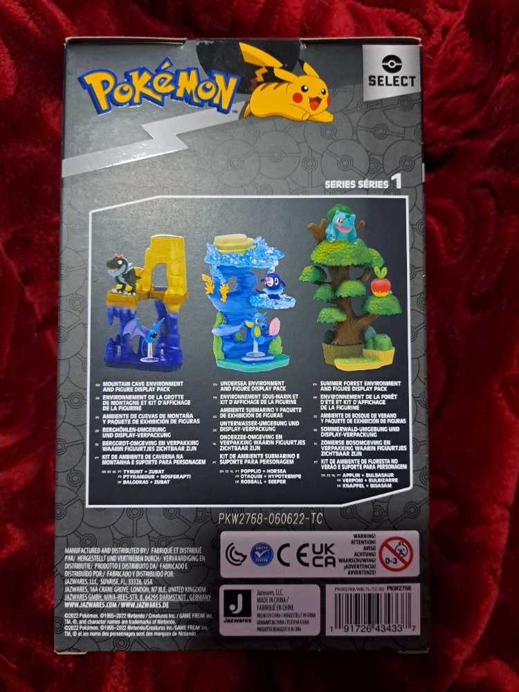 Forest Environment: Bulbasaur And Applin - Jazwares LLC (Pokemon Select) action figure collectible [Barcode 191726434337] - Main Image 3