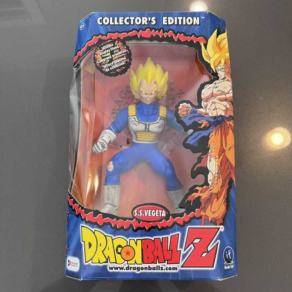 Dragonball Z Collector’s Edition S.S. Vegeta - Irwin Toy (Dragonball Z) action figure collectible [Barcode 069545711239] - Main Image 3