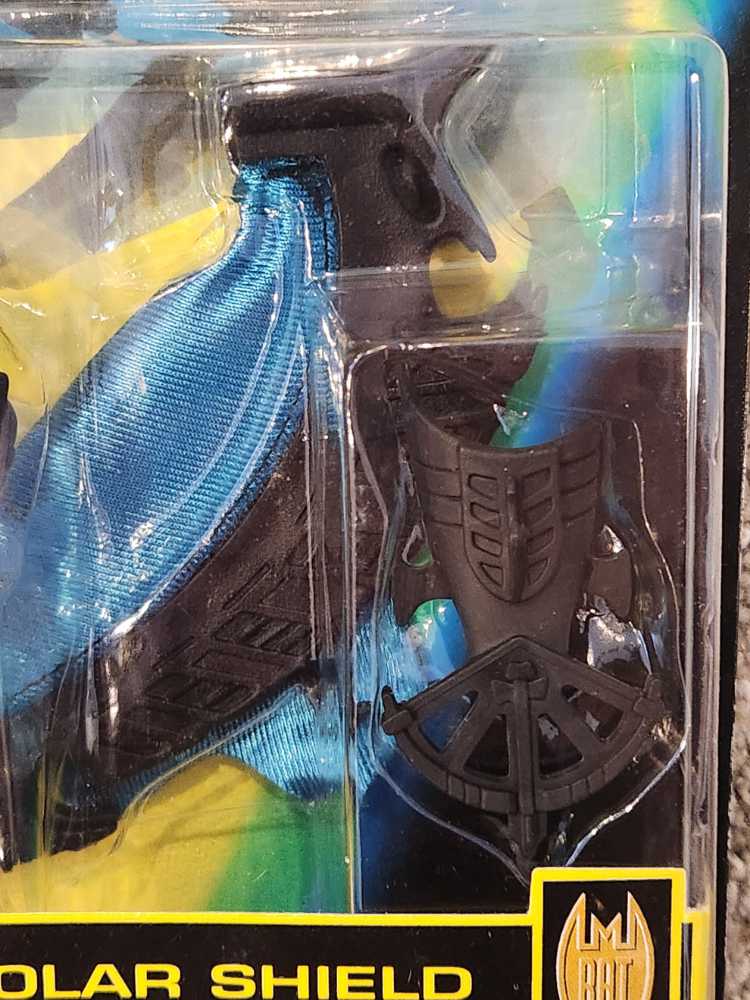 Batman (Solar Shield) - Kenner (Batman: Batman Forever) action figure collectible [Barcode 076281641942] - Main Image 4