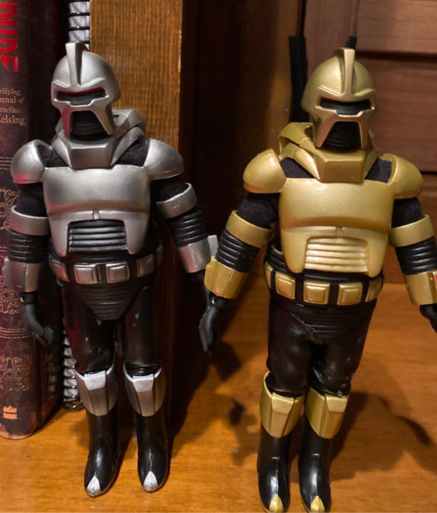 Bif Bang Pow Cylon Tin With Cylon Figures - Bif Bang Pow action figure collectible [Barcode 814826013355] - Main Image 2