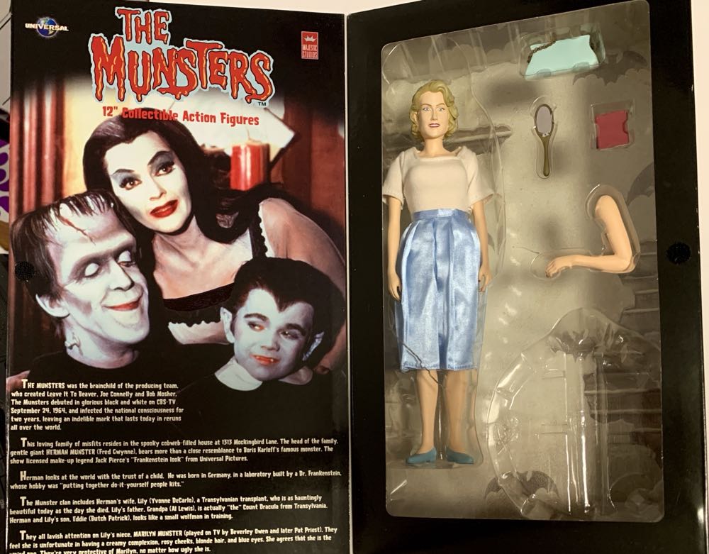 The Munsters Marilyn Munster - Majestic Studios action figure collectible [Barcode 791898662646] - Main Image 3