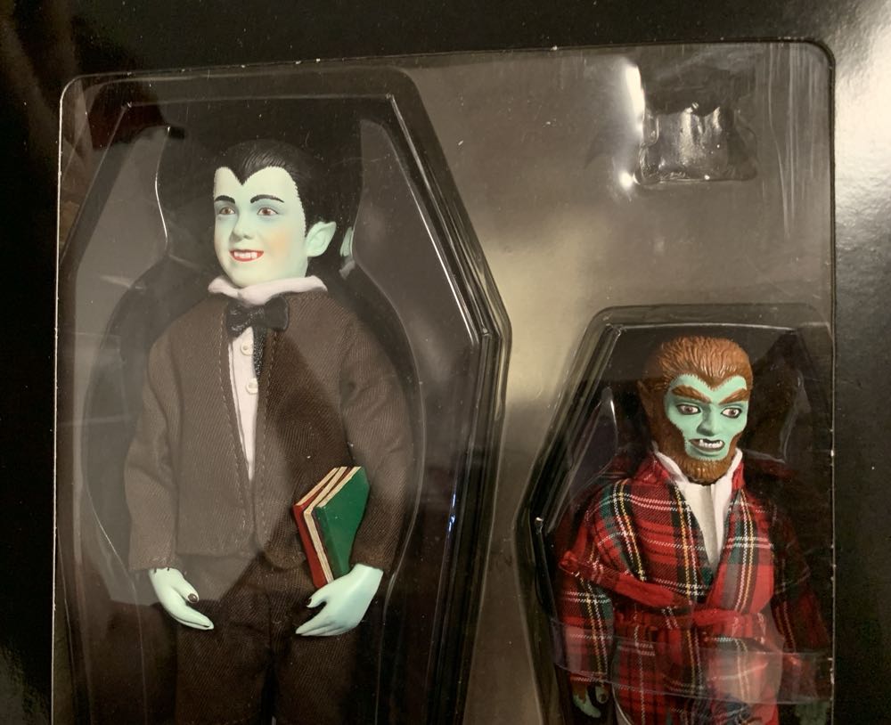 The Munsters Eddie Munster - Majestic Studios action figure collectible [Barcode 791898662639] - Main Image 4